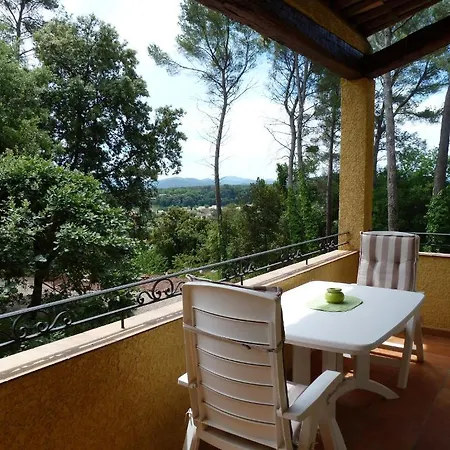 Du Pere Bed & Breakfast *